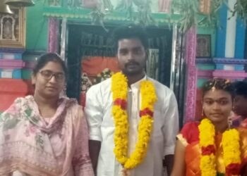 প্রাক্তন প্রেমিকার সঙ্গে স্বামীর বিয়ে দিলেন স্ত্রী