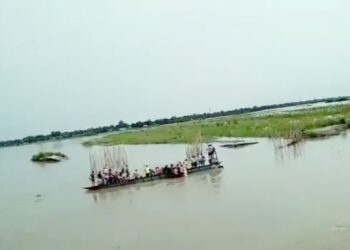 আসামের ধুবরি জেলায় ব্রহ্মপুত্র নদে নৌকাডুবি, নিখোঁজ ৭