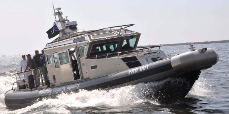 গুজরাটে ৩৫০ কোটি টাকার হেরোইনসহ গ্রেফতার ৬ পাকিস্থানি