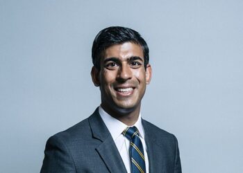 শুভ দিপাবলীর দিনে হিন্দু প্রধানমন্ত্রী পেলো ব্রিটেন