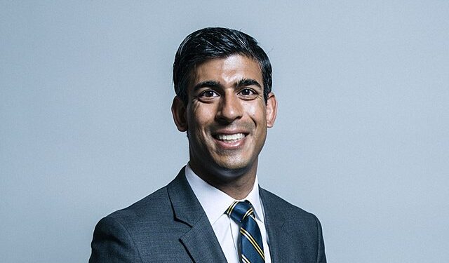 শুভ দিপাবলীর দিনে হিন্দু প্রধানমন্ত্রী পেলো ব্রিটেন