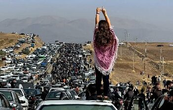 ইরানে বিক্ষোভকারীদের উপর পুলিশের দমনপীড়ন অব্যাহত, দু’দিনে ১২ জনকে গুলি করে মারা হয়েছে বলে জানালো  হিউম্যান রাইটস