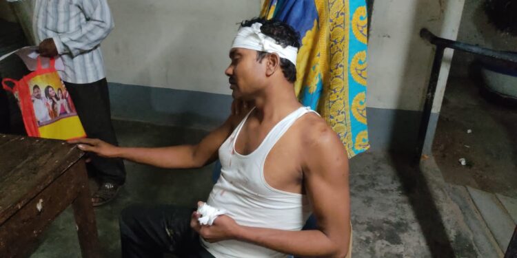 জায়গা নিয়ে বিবাদ, প্রতিবেশীকে বেদম পিটিয়ে গ্রেফতার এক অভিযুক্ত