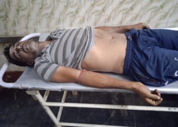 কাটোয়ায় মণ্ডপে লাইট লাগাতে গিয়ে মর্মান্তিক মৃত্যু ডেকোরেটর কর্মীর