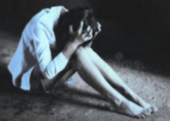 স্ত্রী বদল খেলায় অসম্মতি, স্ত্রীর সঙ্গে  অপ্রাকৃত যৌনতা ও মারধরের অভিযোগ স্বামীর বিরুদ্ধে