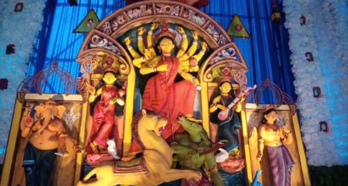 শারোদৎসব ঘিরে সেজে উঠেছে দক্ষিণ দিনাজপুর জেলা