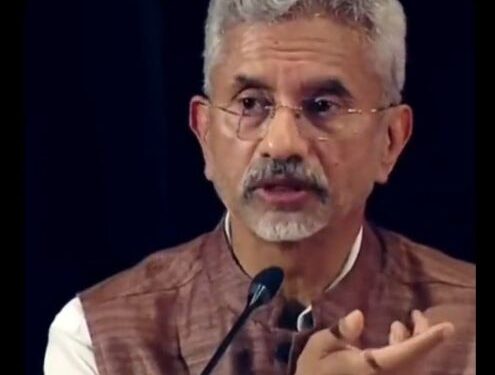 পাকিস্তানকে ‘সন্ত্রাসবাদের বিশেষজ্ঞ’ বলে কটাক্ষ করলেন বিদেশমন্ত্রী এস জয়শঙ্কর, পালটা ভারতের বিরুদ্ধে সন্ত্রাসবাদে মদত দেওয়ার অভিযোগ তুললো পাকিস্তান