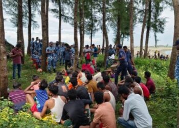 অবৈধভাবে মালয়েশিয়া যাওয়ার পথে বঙ্গোপসাগরে ট্রলারডুবি