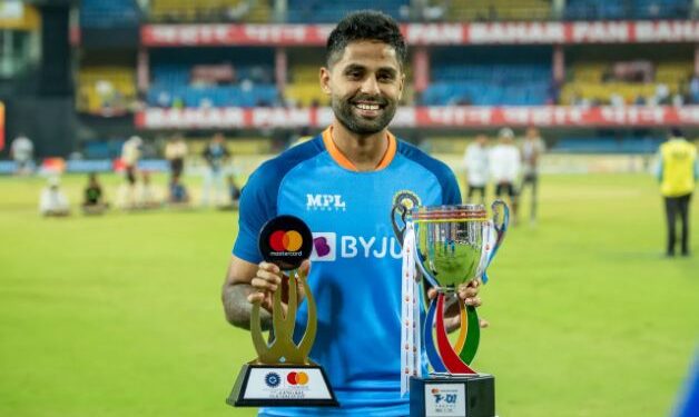 চলতি বছরে বাংলাদেশের দলের চেয়েও বেশি ছক্কা মেরেছেন ভারতের সূর্যকুমার যাদব