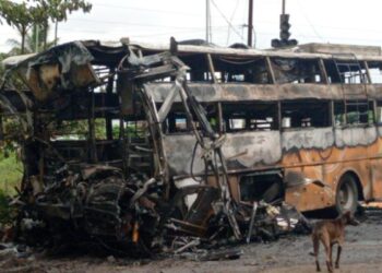 মহারাষ্ট্রের নাসিকে যাত্রীবাহী বাসে আগুন,মৃত ১২, গুরুতর দগ্ধ ৩৬