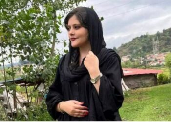 অসুস্থতার কারনে মেহসা আমিনির মৃত্যু হয়েছে বলে দাবি ইরান সরকারে,  মারধরে মৃত্যুর দাবিতে অনড় পরিবার