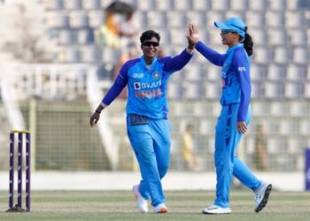 মহিলাদের এশিয়া কাপে বাংলাদেশকে হারিয়ে সেমিফাইনালে ভারত