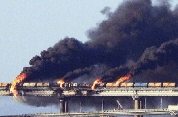 রাশিয়া ও ক্রিমিয়া সংযোগকারী ব্রিজে বিস্ফোরণের জন্য ইউক্রেনকে দায়ি করলেন পুতিন