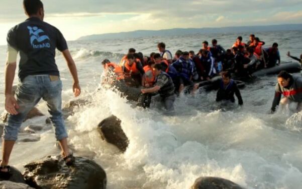 ৯২ জন অভিবাসীকে নগ্ন করে নৌকায় চাপিয়ে নদীতে ভাসিয়ে দিল তুর্কি, উদ্ধার করল গ্রীস