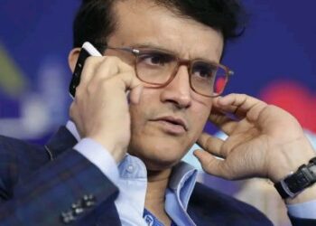 ক্রিকেট অ্যাসোসিয়েশন অব বেঙ্গলে ফিরছেন সৌরভ