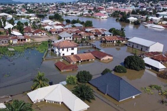 নাইজেরিয়ায় ভয়াবহ বন্যায় ৬০৩ জনের মৃত্যু, গৃহহীন ১৩ লক্ষ মানুষ