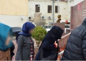 তুরস্কে অভ্যুত্থানের ষড়যন্ত্রের অভিযোগে গ্রেফতার পাঁচ শতাধিক