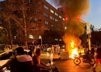 সরকার বিরোধী বিক্ষোভে জড়িত থাকার অভিযোগে ১৪ বিদেশীকে গ্রেফতার করল ইরান