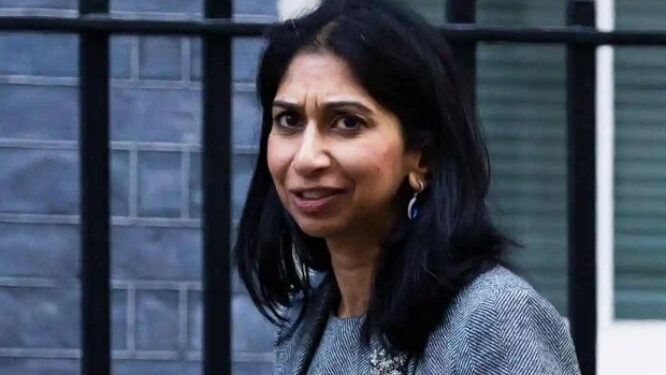 ব্রিটিশ স্বরাষ্ট্রমন্ত্রী সুয়েলা ব্রাভারম্যানের পদত্যাগ