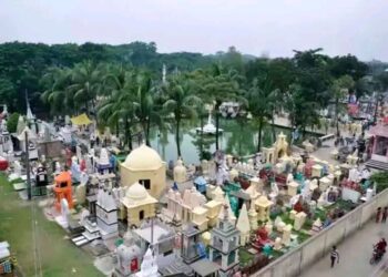 দীপাবলি উৎসব ঘিরে সেজে উঠেছে বরিশালের শতাব্দী প্রাচীন কাউনিয়া মহাশ্মশান
