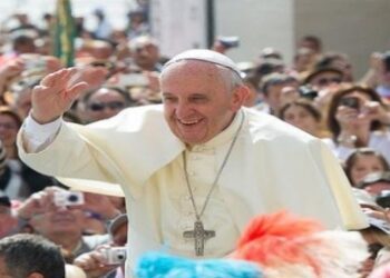 ‘যাজক ও নানরাও এখন পর্নগ্রাফি দেখেন’ : পোপ ফ্রান্সিস