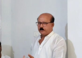 রাজ্যের সরকারি স্কুলের গ্রহনযোগ্যতা নিয়ে কটাক্ষ করলেন কালনা পুরসভার তৃণমূলের চেয়রম্যান