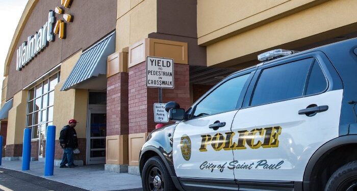 আমেরিকায় ফের বন্দুকবাজের হামলা, নিহত ১০