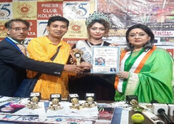 পূর্ব বর্ধমানের মঙ্গলকোটের সাংবাদিককে সম্মাননা প্রদান করল রোটারি ক্লাব