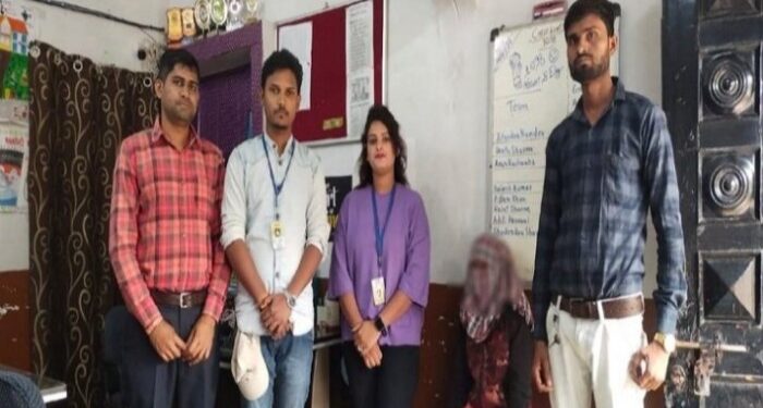 অন্তঃসত্ত্বা ১৫ বছরের হিন্দু কিশোরী ও ১৭ বছরের মুসলিম কিশোরকে উদ্ধার করে হোমে পাঠালো বিদিশার জিআরপি
