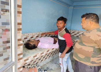 ভাতারে প্রাথমিক স্কুল শিক্ষকের ঝুলন্ত দেহ উদ্ধার