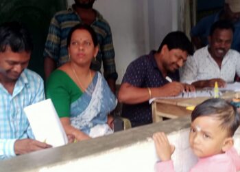 সরকারি দপ্তরগুলিতে মানুষ যথাযথ পরিষেবা পেলে আদপেই কি প্রয়োজন হত ‘দূয়ারে সরকার’ ক্যাম্পের ?