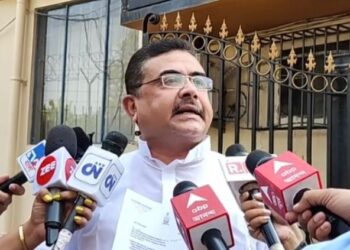 “তৃণমূল কংগ্রেসকে আবার পঞ্চায়েতে লাইসেন্স পাইয়ে দেওয়ার চেষ্টা করছেন তাঁবেদার রাজ্য নির্বাচন কমিশনার”- শুভেন্দু