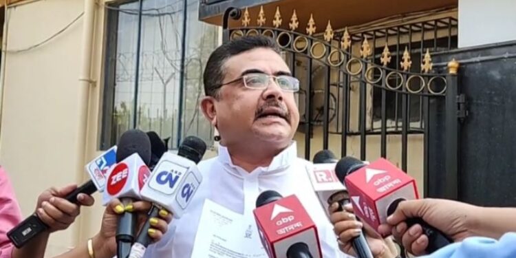 “তৃণমূল কংগ্রেসকে আবার পঞ্চায়েতে লাইসেন্স পাইয়ে দেওয়ার চেষ্টা করছেন তাঁবেদার রাজ্য নির্বাচন কমিশনার”- শুভেন্দু