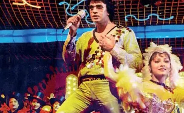 চীনা সরকারের বিরুদ্ধে প্রতিবাদের হাতিয়ার হয়ে উঠেছে মিঠুন চক্রবর্তীর ‘ডিসকো ডান্সার’ ছবির ‘জিমি জিমি’ গান