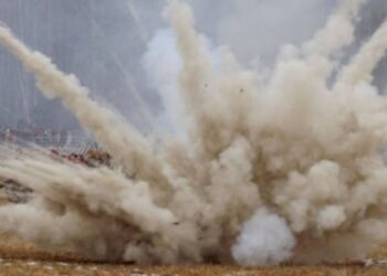 দেগঙ্গায় পঞ্চায়েতের তৃণমূলের সদস্যার বাড়িতে মজুত বোমায় বিস্ফোরণ, আহত ২ শ্রমিক