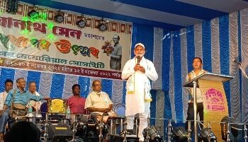 ভাতারের প্রাক্তন দুই দলীয় বিধায়কের সমালোচনা করলেন বর্তমান তৃণমূল বিধায়ক