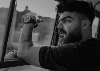 মাহাসা আমিনির হত্যাকাণ্ডে বিক্ষোভকারীদের সমর্থন করায় মৃত্যুদন্ডের মুখে ইরানি সঙ্গীত শিল্পি