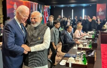 বালিতে জি-২০ শীর্ষ সম্মেলনে মোদী- বাইডেনের উষ্ণ আলিঙ্গন