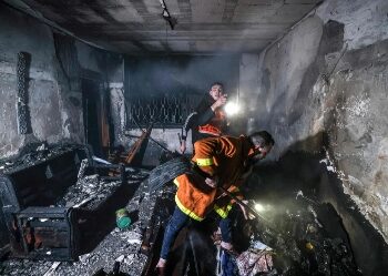 ফিলিস্তিনের গাজায় শরণার্থী শিবিরে আগুন, নিহত ১০ শিশুসহ ২১