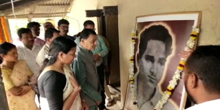 বিপ্লবী বটুকেশ্বর দত্তর ১১৩ তম জন্মদিবস সাড়ম্বরে পালিত হল তাঁর  জন্মভিটায়