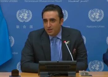 নরেন্দ্র মোদীকে আক্রমণ করতে বিজেপি বিরোধী ভারতীয় রাজনৈতিক নেতাদের ভাষা প্রয়োগ করল পাকিস্তান