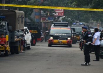 ইন্দোনেশিয়ায় পুলিশ স্টেশনে আত্মঘাতী বোমা হামলায় নিহত ১, আহত অন্তত ১০