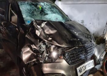 কাটোয়ায় বেপরোয়া চারচাকা গাড়ির ধাক্কায় গুরুতর আহত এক শিশু সহ ৬