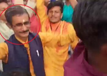 চটুল গানের তালে তালে কলেজে উদ্দাম নাচলেন অধ্যক্ষ- ভিডিও ভাইরাল  হতেই শোরগোল শিক্ষক মহলে