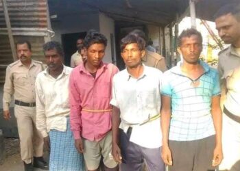 পশ্চিমবঙ্গের এক টোটো চালক যুবককে খুনের অভিযোগে গ্রেপ্তার ৪ ঝাড়খণ্ডবাসী