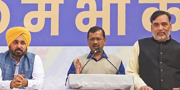 দিল্লি মিউনিসিপ্যাল ​​কর্পোরেশন দখল করল আম আদমি পার্টি