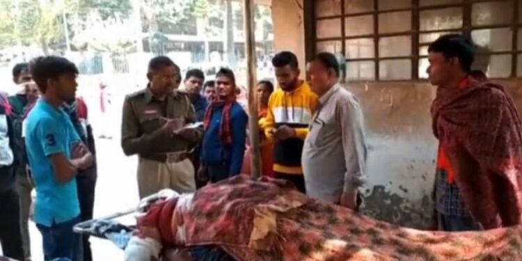 ভাগলপুরে নীলম যাদবকে নৃসংসভাবে কুপিয়ে খুন করল শাকিল মিয়া