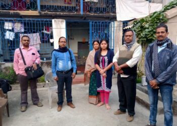 মাধ্যমিক পরীক্ষার্থীদের স্মার্টফোনে আসক্তি কাটাতে অঙ্গীকারপত্রে স্বাক্ষর করাচ্ছে মঙ্গলকোটের স্কুল