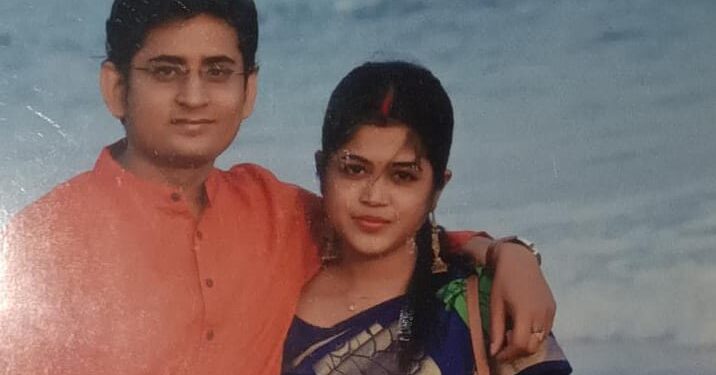 কাটোয়ায় বধুকে শ্বাসরোধ করে খুনের অভিযোগ, আটক স্বামী ও শ্বশুর