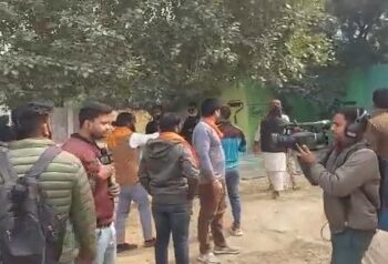 হরিয়ানার গুরুগ্রামে সার্বজনীন স্থলে নামাজ পড়া রুখে দিল বজরং দল